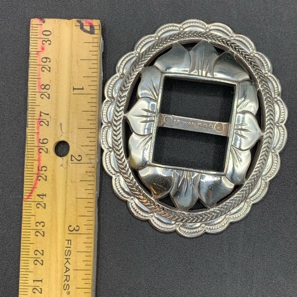 Vintage 1993 ROC Silver Tone CONCHO Style Belt Buckle - Picture 3 of 4